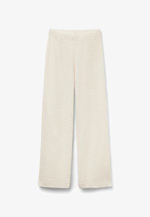 Pantalones anchos de color crema con tejido de punto texturizado y cinturilla elástica, adecuados para uso casual.