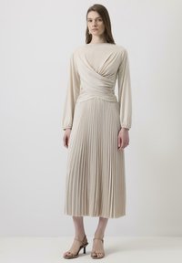 Thumbnail Image 2