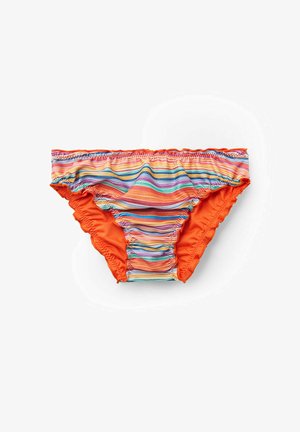 Parte inferior de bikini multicolor con base naranja, que presenta rayas horizontales en rosa, azul y púrpura. Textura fruncida en los lados.