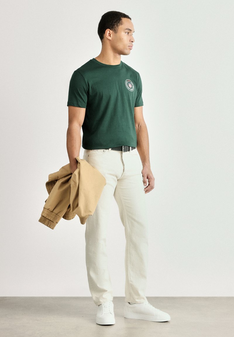 GANT GRAPHIC - Triko s potiskem - tartan green