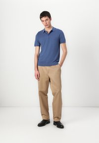 Thumbnail Image 3