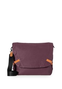Borsa a tracolla di tessuto viola con tracolla nera regolabile e dettagli in pelle color cuoio sugli angoli del pattina.