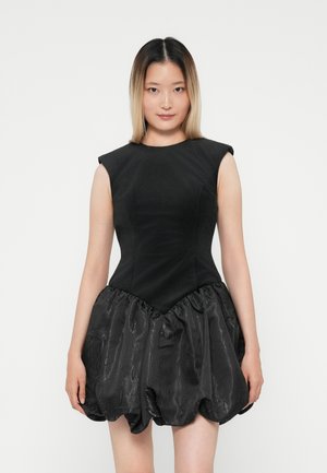 YASSARAH BUBBLE HEM DRESS - Cocktailjurk - black