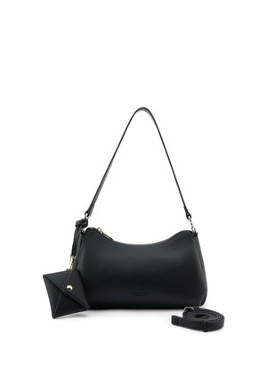 Schwarze Lederschultertasche mit abnehmbarem langen Riemen und kleinem passenden Münzbeutel, der mit einem goldenen Druckknopf befestigt ist.