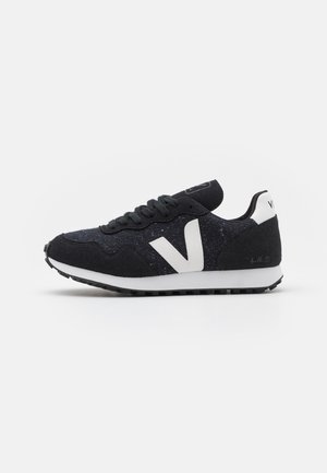 Sneaker low - dark/white