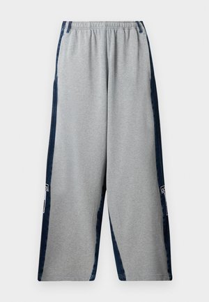 adidas Originals, UNISEX - Панталони - medium grey heather