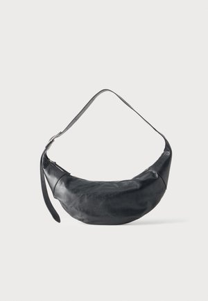 CLOSED, HALFMOON BAG - Mala de mão - black