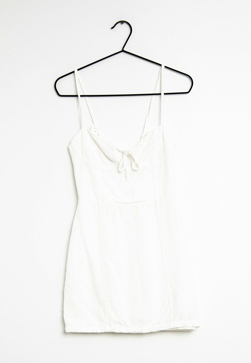 Bershka Vapaa-ajan mekko - white
