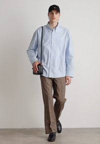 AllSaints HOBART TROUSER - Stoffhose - stone white