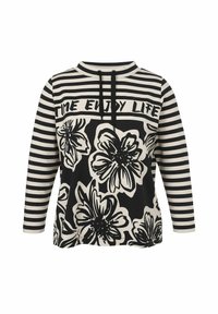 Zwart-witte gestreepte langemouwen top met grote bloemenprints en een capuchon met zwarte trekkoorden, gemaakt van een zachte stof.