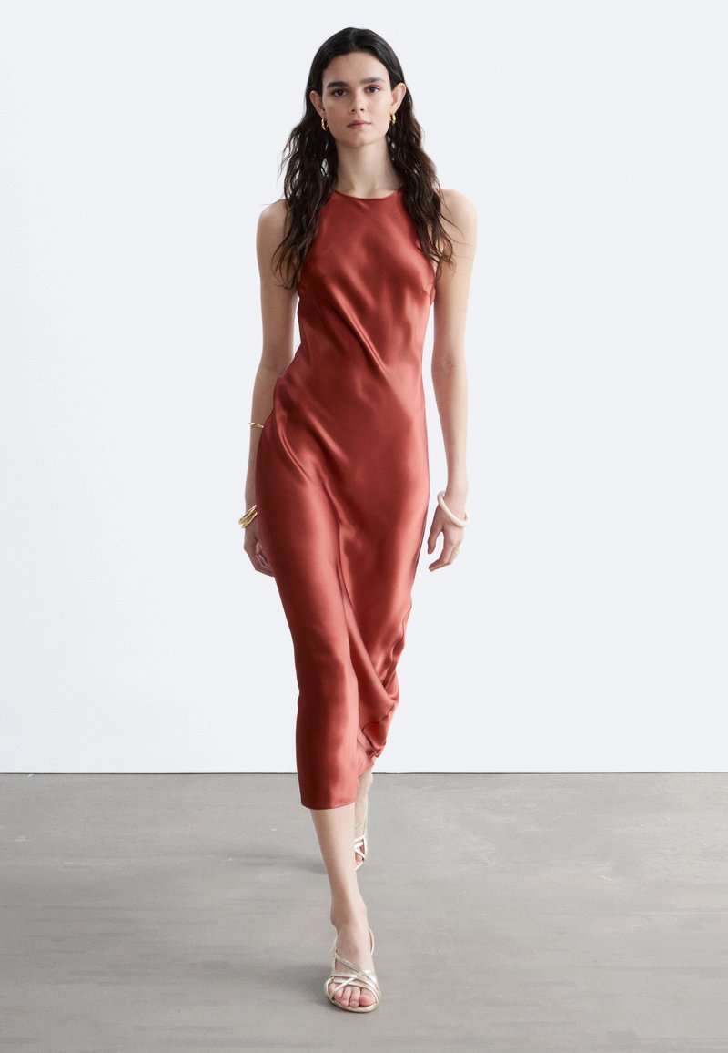 & other stories sleeveless satin midi dress & Other Stories Sleeveless Satin Midi Dress in Red