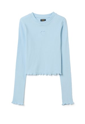 Lichtblauwe ribbelige cropped top met lange mouwen, met gegolfde randen en een klein hartdetail op de borst.