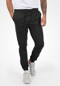 Solid - SDTHEREON - Tracksuit bottoms - black Thumbnail Image 1