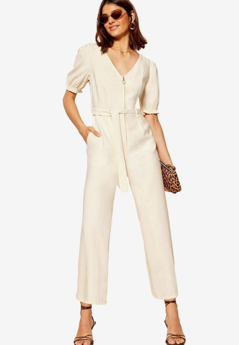 Friends Like These PUFF SLEEVE ZIP FRONT TIE WAIST - Overal - cream