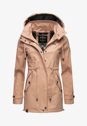 Lichtroze jas van stof met een trekkoord in de taille, twee zijzakken en een gestreepte binnenvoering. Heeft een afneembare capuchon.