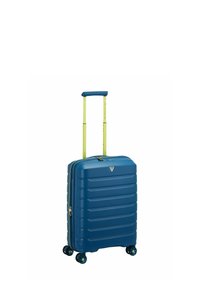 Valigia rigida blu con design a righe verticali, manico telescopico giallo e ruote girevoli. Presenta una cerniera e il logo del marchio sul fronte.