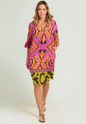 Luisa Viola, ABITO CAFTANO STAMPATATO - Freizeitkleid - fucsia