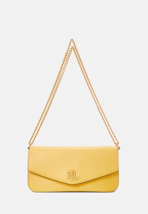 Borsa a tracolla in pelle gialla con tracolla a catena dorata e logo "RL" dorato sulla patta frontale.