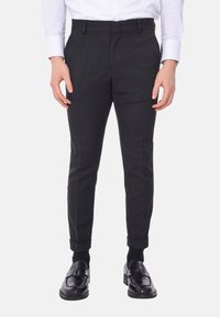 CON PINCES - Pantaloni - nero