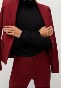 Mango Stoffhose - bordeaux