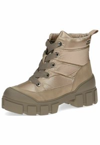Stivale mid-top beige con parte superiore in nylon lucido, suola in gomma testurizzata e lacci davanti. Presenta un collare imbottito e un passante per il tallone.