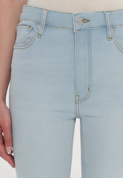 FRAME THE REBOOT CROP - Jeans bootcut - light blue