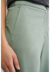 WE Fashion Kalhoty - light green