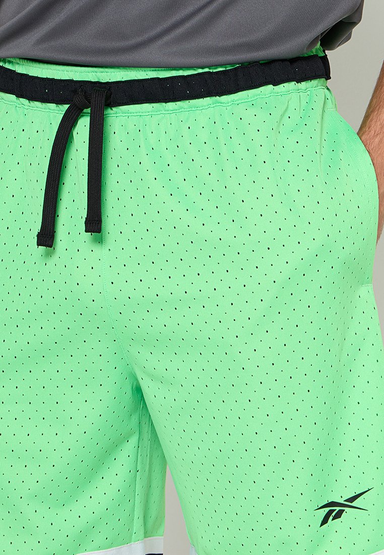 Kurze Sporthose