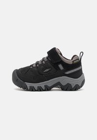 Keen TARGHEE IV LOW WP UNISEX - Matkajalatsid - black