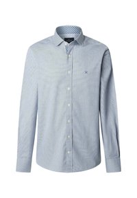 Svetlomodrá košeľa s dlhým rukávom a s gombíkmi, jemne kockovaná vzorom, kontrastným vnútorným golierom a malým vyšitým logom na ľavej hrudi.