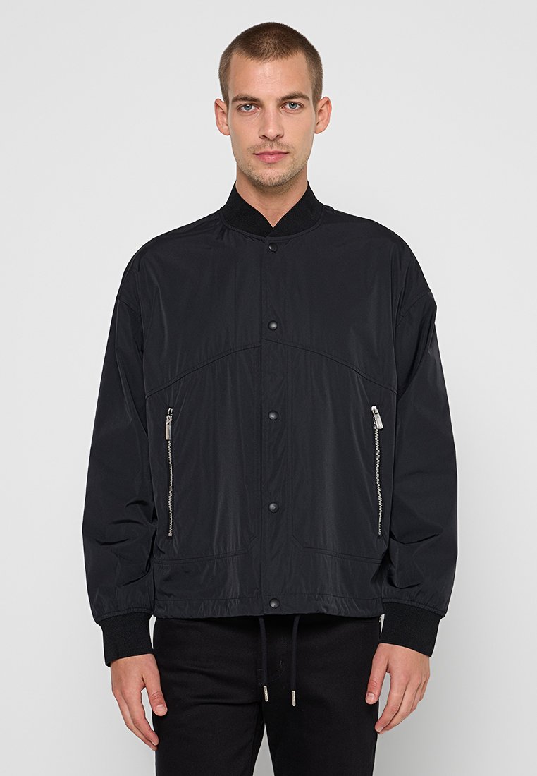 Armani Exchange Bomberjacks niet gedefinieerd Armani Exchange Bomberjacks niet gedefinieerd