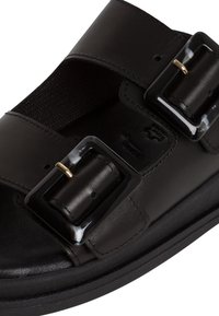 Tamaris Mules - black leather