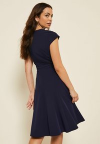 Friends Like These FIT AND FLARE CAP SLEEVE TAILORED - Denní šaty - navy