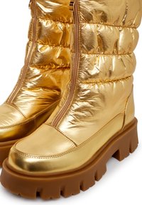 Cesare Gaspari Botas para la nieve - gold-coloured