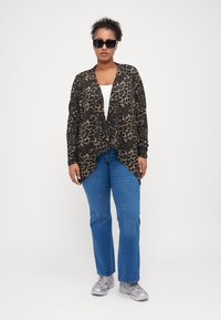 ONLY Carmakoma CARBALA LYA DRAPY CARDIGAN - Kardigan - black