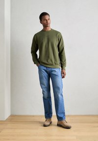INDICODE JEANS Ikdienas džemperis - olive