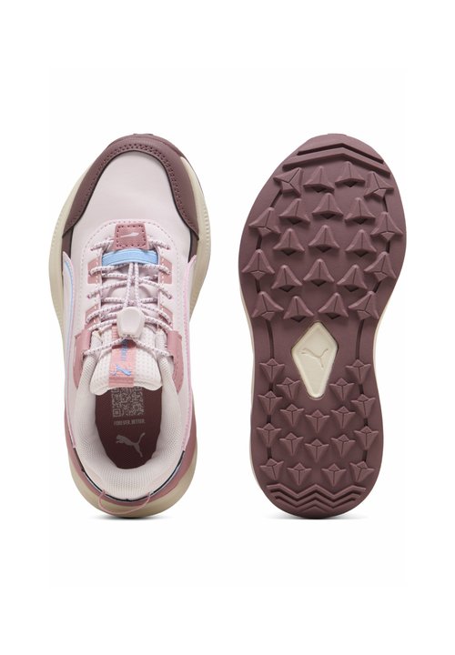 PUMA EVOLVE 2,0 TRAIL LO PS UNISEX - Trail running shoes - powder pink-blue guppy-rich cocoa — foto 3