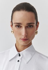 TATUUM SOCCO - Pogājama blūze - white