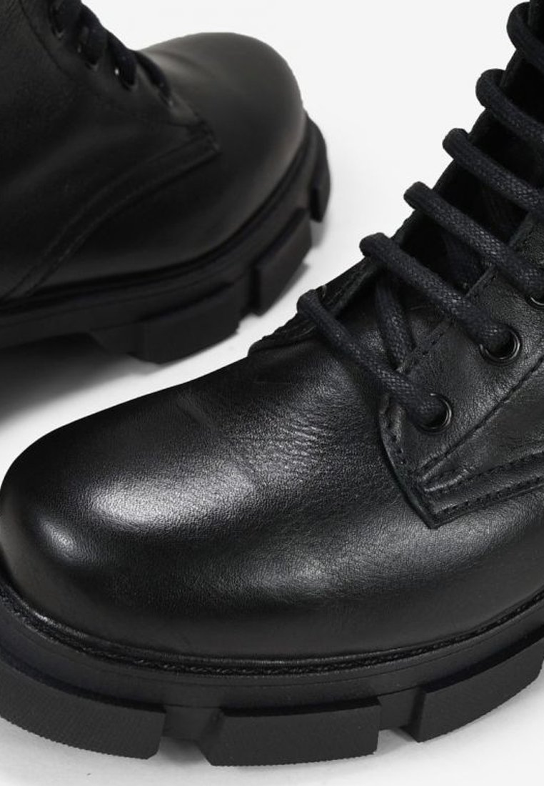 Bosanova BOTINES PIEL - Botines con cordones - black/negro - Zalando.es