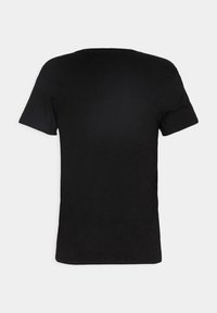 T-shirt nera a maniche corte in cotone, con colletto rotondo e una texture liscia e uniforme senza loghi o motivi visibili. Vista posteriore.