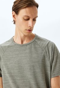 Koton Camiseta estampada - anthracite