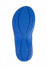 Suola in gomma blu con motivi a diamante testurizzati e fori di drenaggio per il rilascio dell'acqua, progettata per migliorare la presa e il comfort.