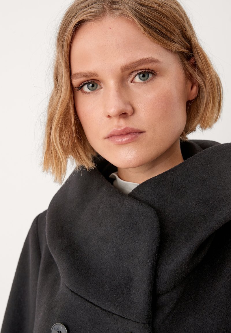 Damen Parkas | s.Oliver Kurzmantel black/schwarz - IS67378 Damen Parkas | s.Oliver Kurzmantel black/schwarz - IS67378