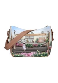 Borsa multicolore con un motivo floreale. Realizzata in materiale sintetico con una tracolla regolabile beige e dettagli in metallo dorato.