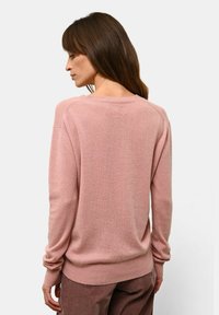 Just Cashmere Stickad tröja - rosewood