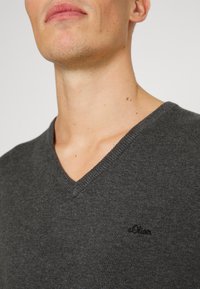 s.Oliver Strickpullover - anthracite melange