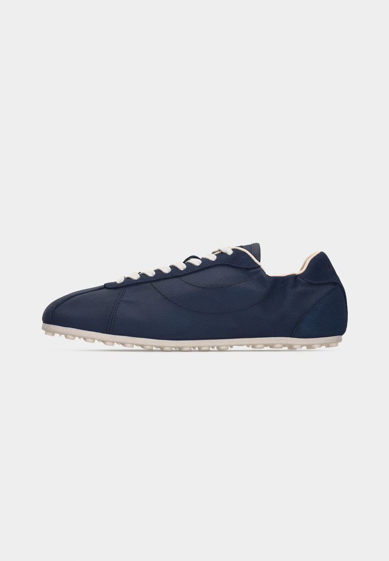 Paul Smith WOMENS SHOE BIZOU Trainers Dark Navy dark Blue Zalando paul-smith-womens-shoe-bizou-trainers-dark-navy-dark-blue-zalando
