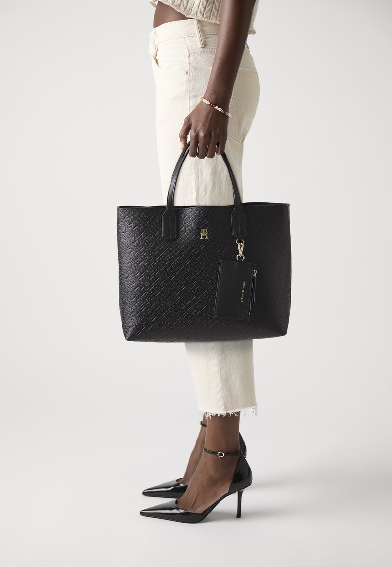 Tommy Hilfiger ICON SATCHEL MONO - Cabas - black