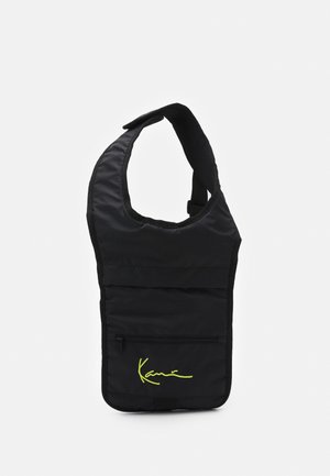 reebok classic small sling bag