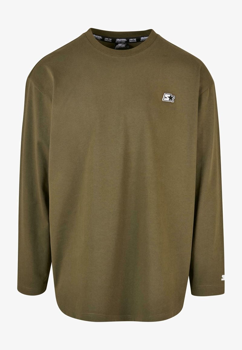 Olívazöld, hosszú ujjú pamut póló, apró logóval a mellkasán, kerek nyakkal és laza szabással. Sima textúrájú, minta nélküli.